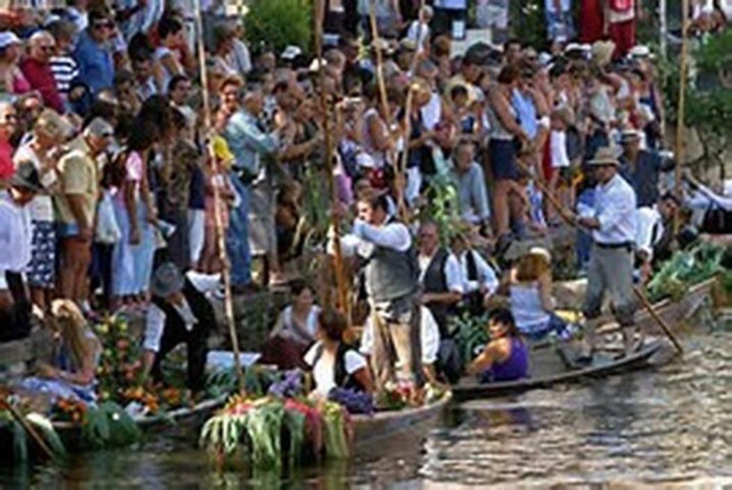 Vintage Home L'Isle-sur-la-Sorgue Bagian luar foto